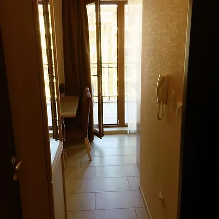 Harmony Suites 1 Eh *